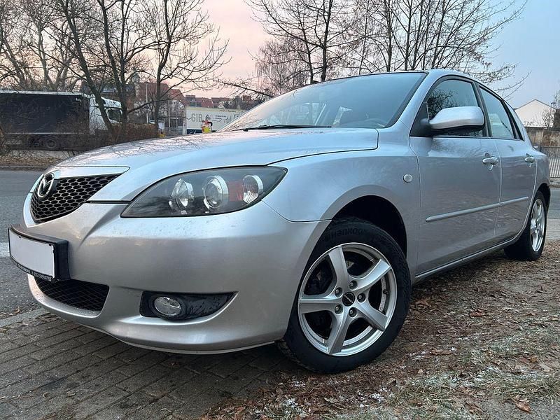 Silber Gebraucht 2005 Mazda 3 Active Limousine | 999 € (Guter Preis) - Bild 1/4