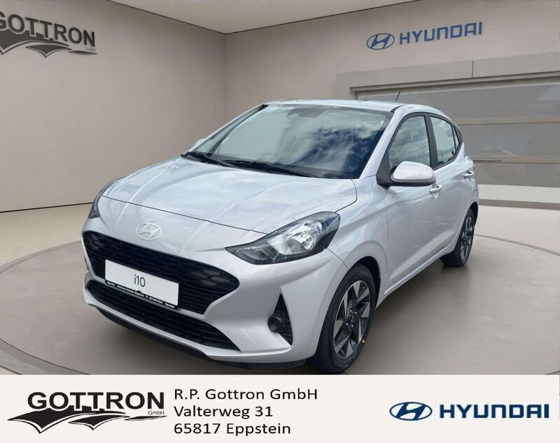 Grau Neu 2025 Hyundai i10 Trend Kleinwagen | 19.299 € (Fairer Preis) - Bild 1/4