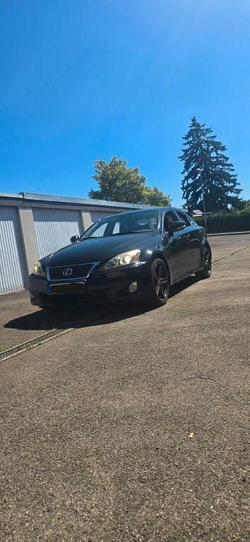 Gebraucht Lexus IS250 Luxury Line 208 PS (152 kW) 2009 Schwarz Limousine