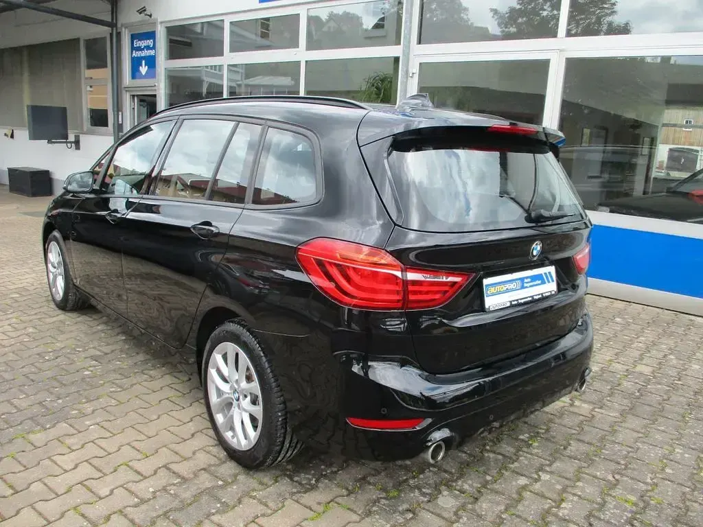 Gebraucht BMW 220 Advantage 190 PS (139 kW) 2020 Schwarz Kombi