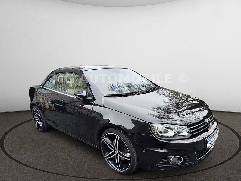 Usata VW Eos 140 CV (102 kW) 2012 Nero Cabrio