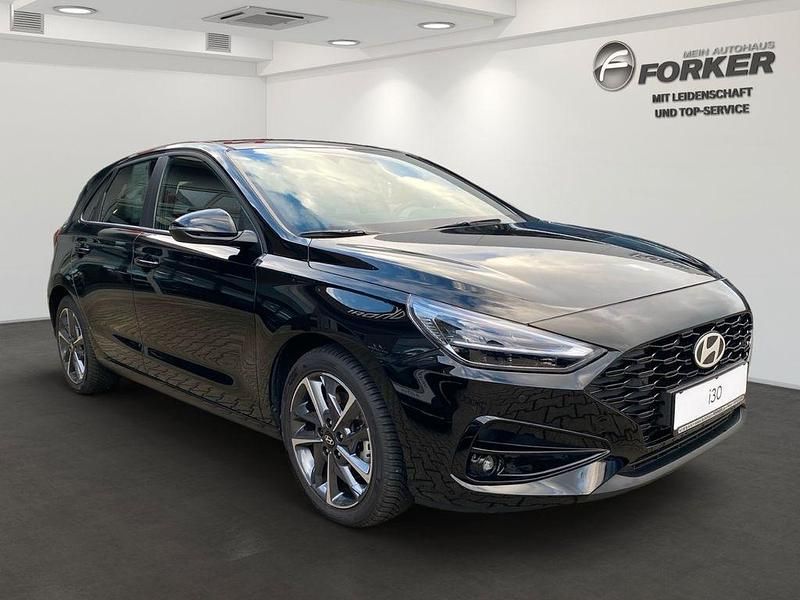 Gebraucht Hyundai i30 Advantage 101 PS (74 kW) 2025 Schwarz Limousine