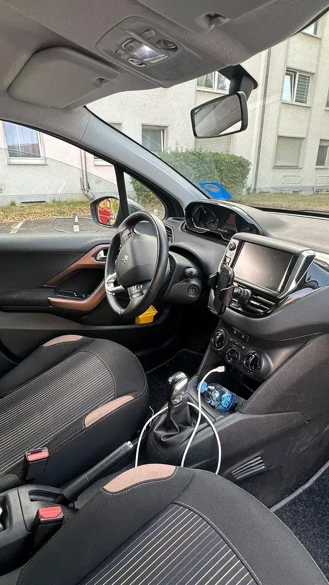 Gebraucht Peugeot 208 Style 82 PS (60 kW) 2013 Grau Kleinwagen