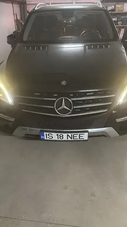 Gebraucht Mercedes ML350 258 PS (189 kW) 2012 Schwarz SUV