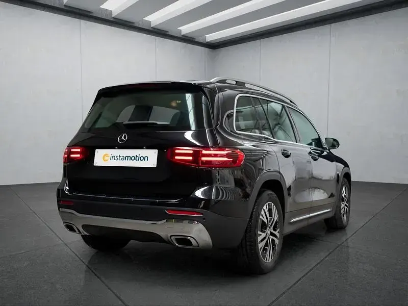 Gebraucht Mercedes GLB200 150 PS (110 kW) 2024 Schwarz SUV