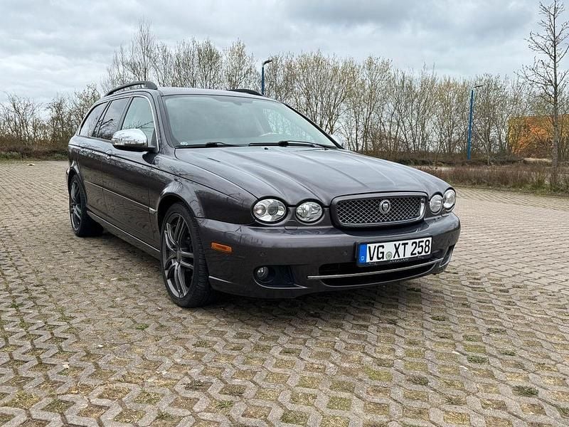 Gebraucht Jaguar X-type Executive 146 PS (107 kW) 2008 Grau Kombi