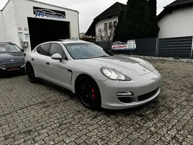 Gebraucht Porsche Panamera Diesel 250 PS (183 kW) 2012 Grau Kleinwagen