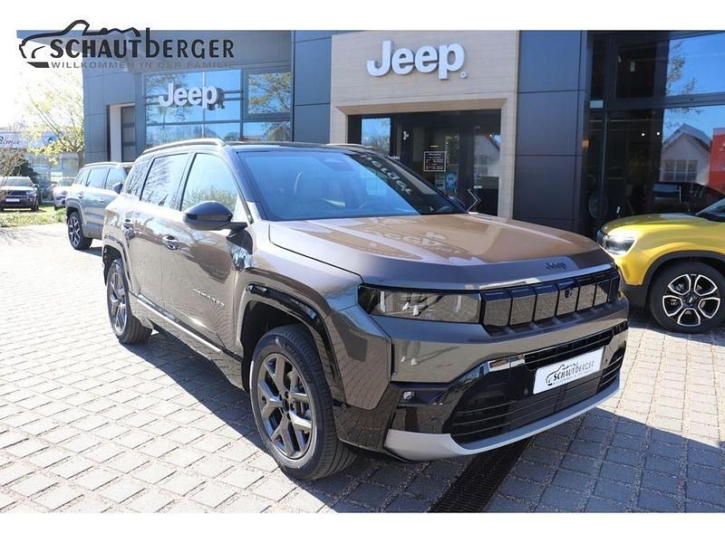 Neu Jeep Compass 145 PS (106 kW) 2026 Bt7, vr388/c) (gruen SUV