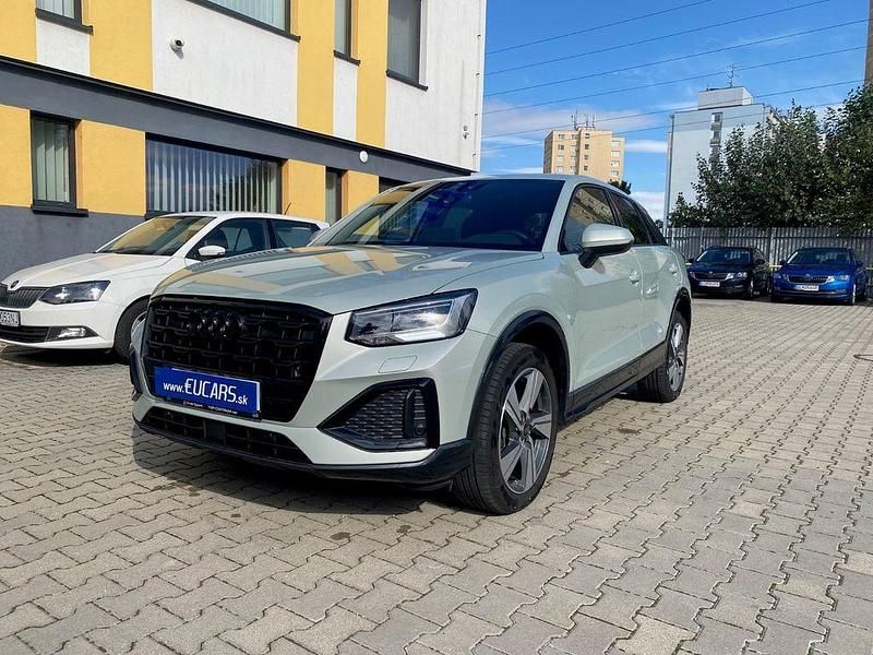 Silber Gebraucht 2025 Audi Q2 Advanced SUV | 29.990 € (Superpreis) - Bild 1/4