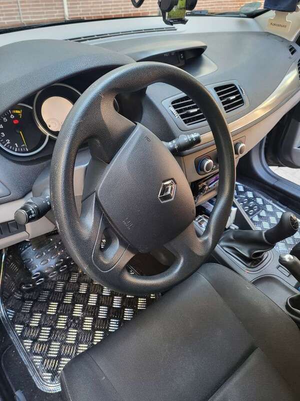 Gebraucht 2011 Renault Mégane GrandTour Kombi | 4.900 € (Fairer Preis) - Bild 1/4