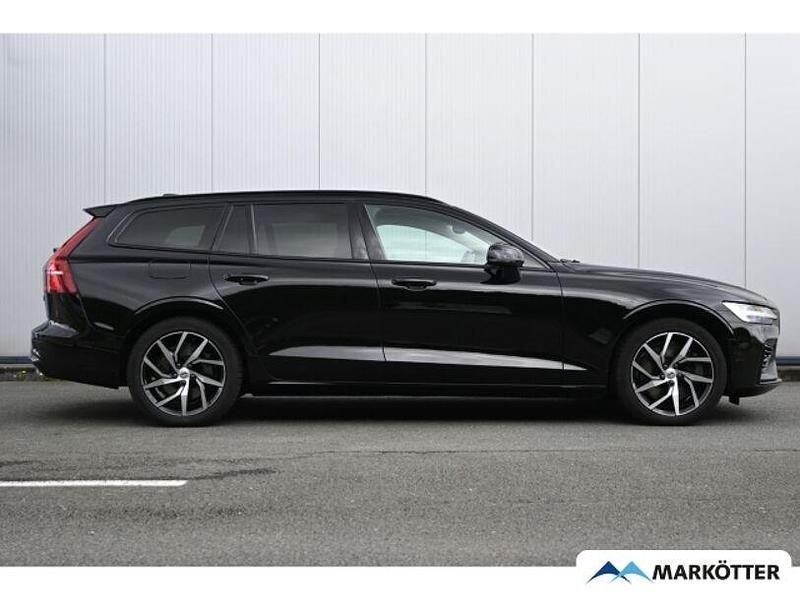 Gebraucht Volvo V60 Plus 398 PS (292 kW) 2022 Schwarz Kombi