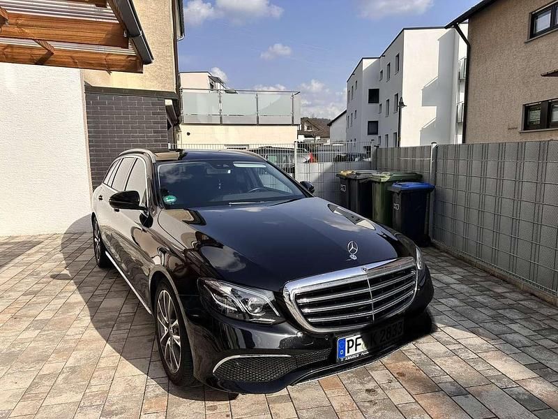 Gebraucht Mercedes E350 AMG line 258 PS (189 kW) 2017 Kombi