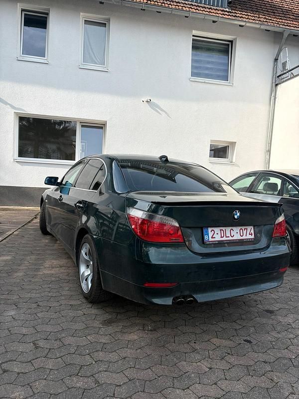 Gebraucht BMW 523 192 PS (141 kW) 2004 Blau Kleinwagen