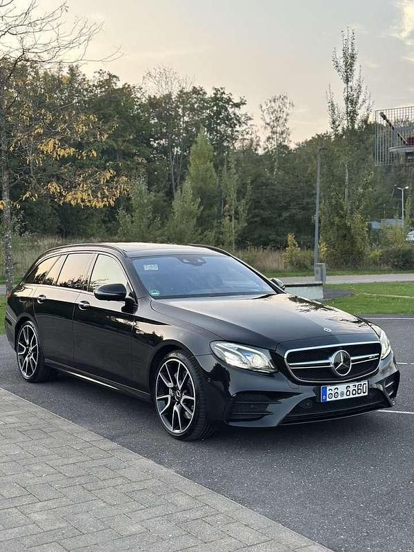 Schwarz Gebraucht 2018 Mercedes E43 AMG AMG Limousine | 39.999 € (Teuer) - Bild 1/4