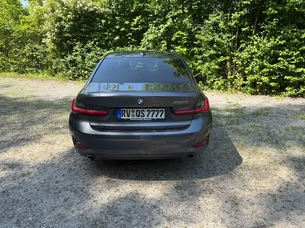 Gebraucht BMW 330 M Sport 265 PS (194 kW) 2019 Grau Limousine