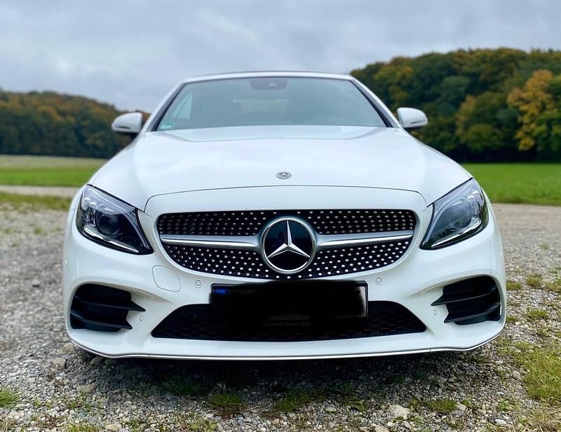Weiß Gebraucht 2019 Mercedes C200 Cabrio | 29.800 € (Fairer Preis) - Bild 1/4