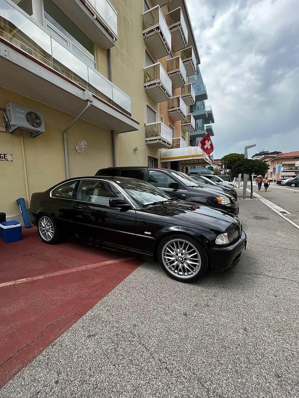 Gebraucht BMW 320 170 PS (125 kW) 2002 Schwarz Coupé