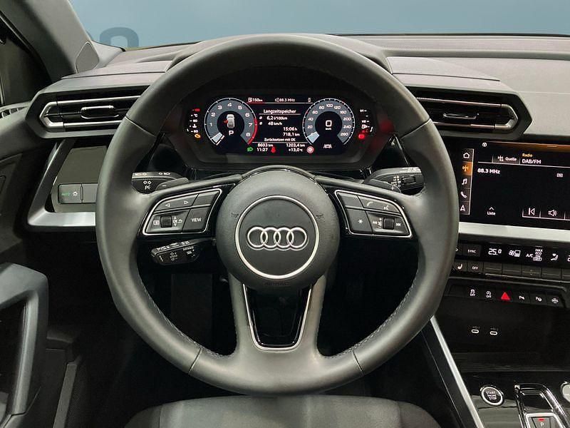 Gebraucht Audi A3 Sportback 116 PS (85 kW) 2025 Schwarz Kleinwagen