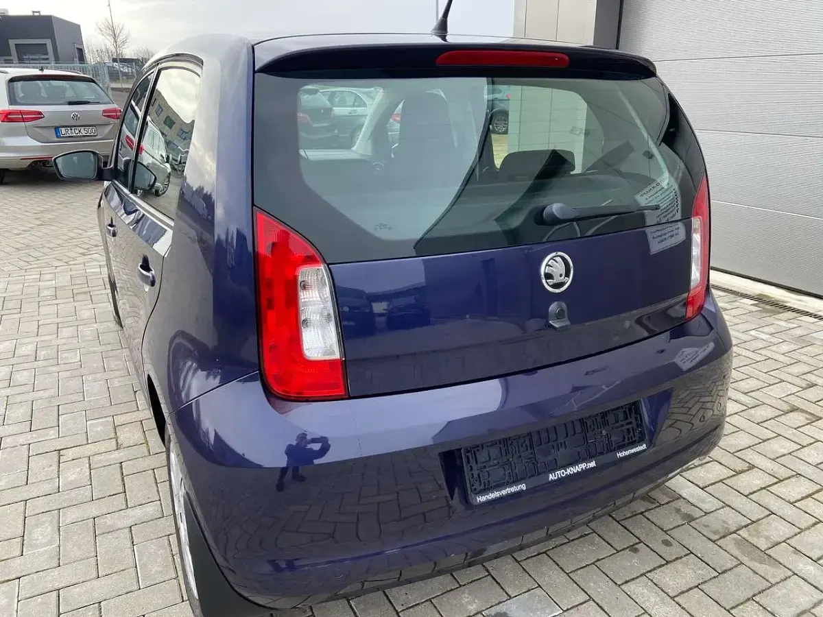 Gebraucht Skoda Citigo Ambition 60 PS (44 kW) 2017 Dark sapphire Kleinwagen