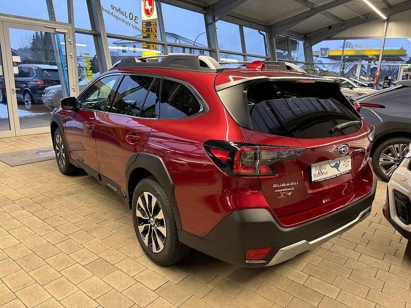 Neu Subaru Outback Platinum 169 PS (124 kW) 2026 Rot Limousine