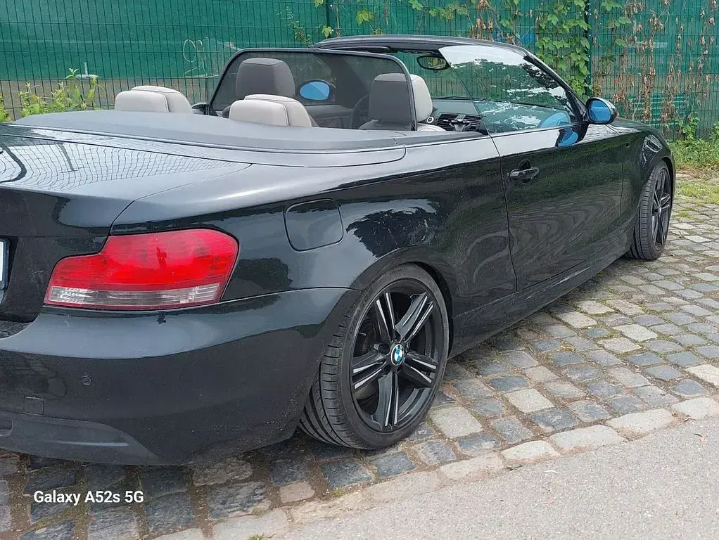 Gebraucht BMW 135 Cabriolet Performance 306 PS (225 kW) 2010 Schwarz Cabrio