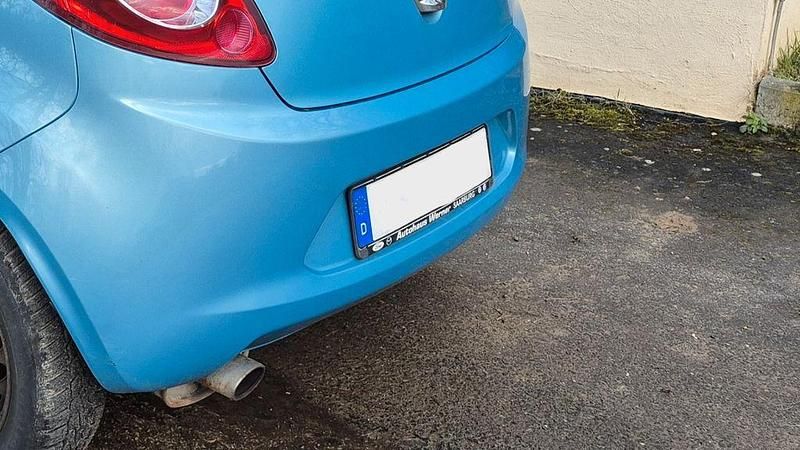 Gebraucht Ford Ka Titanium 69 PS (50 kW) 2010 Blau Kleinwagen