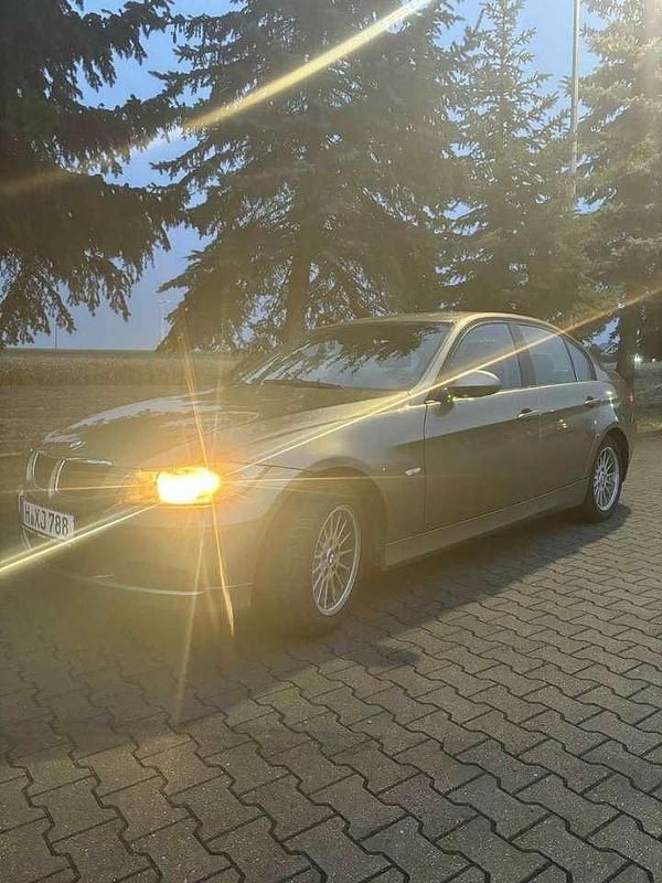 Gebraucht BMW 320 150 PS (110 kW) 2006 Limousine