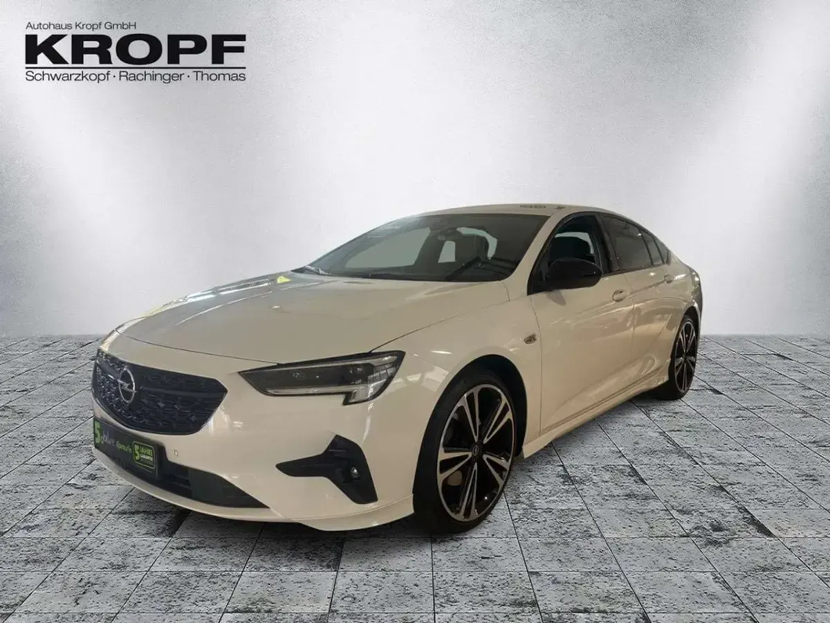Gebraucht Opel Insignia Sport 174 PS (127 kW) 2023 Jade weiss/arktis weiss Limousine