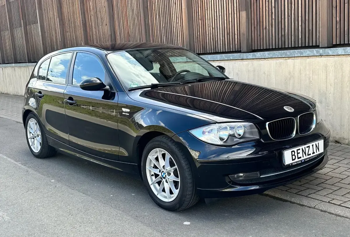 Usata BMW 116 122 CV (89 kW) 2009 Nero Utilitaria