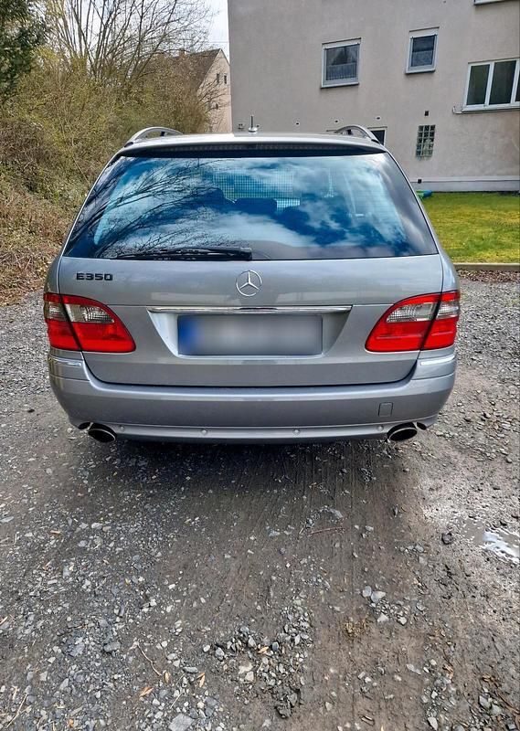 Gebraucht Mercedes E320 Avantgarde 224 PS (164 kW) 2007 Grau Kombi