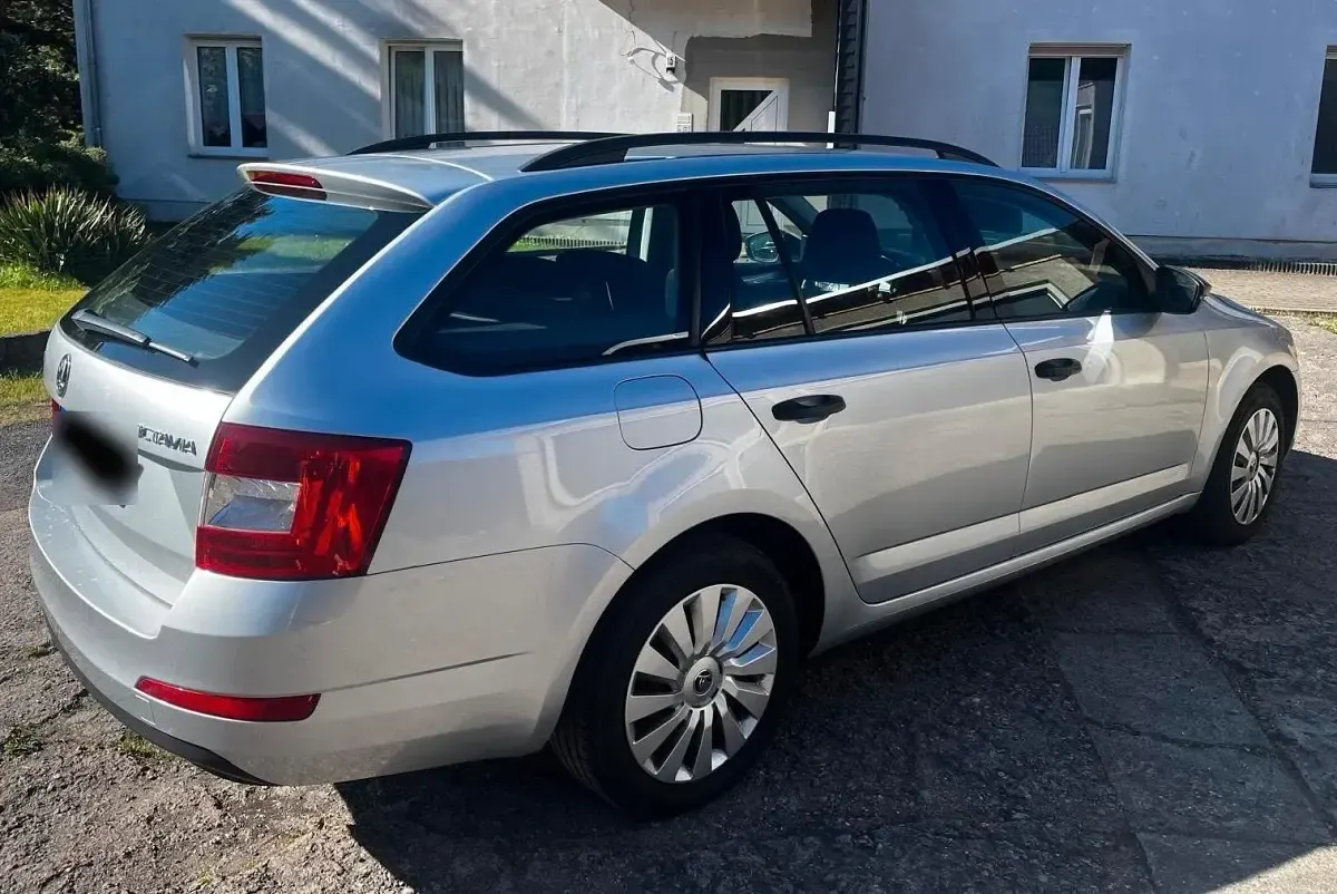 Gebraucht Skoda Octavia 115 PS (84 kW) 2015 Silber Kombi