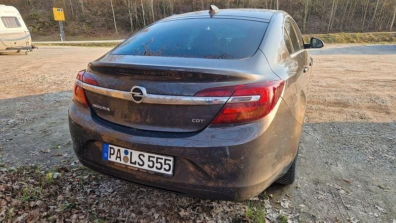 Gebraucht Opel Insignia Edition 136 PS (100 kW) 2016 Grau Limousine