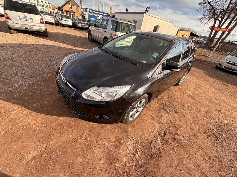 Gebraucht Ford Focus SYNC Edition 140 PS (102 kW) 2014 Schwarz Kombi
