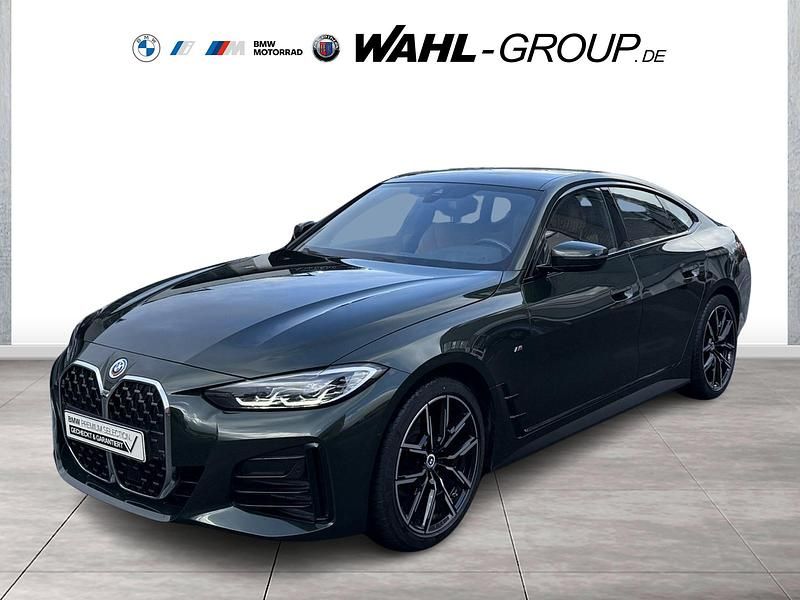 Grün Gebraucht 2022 BMW 420 Shadowline Coupé | 37.890 € (Etwas zu teuer) - Bild 1/4