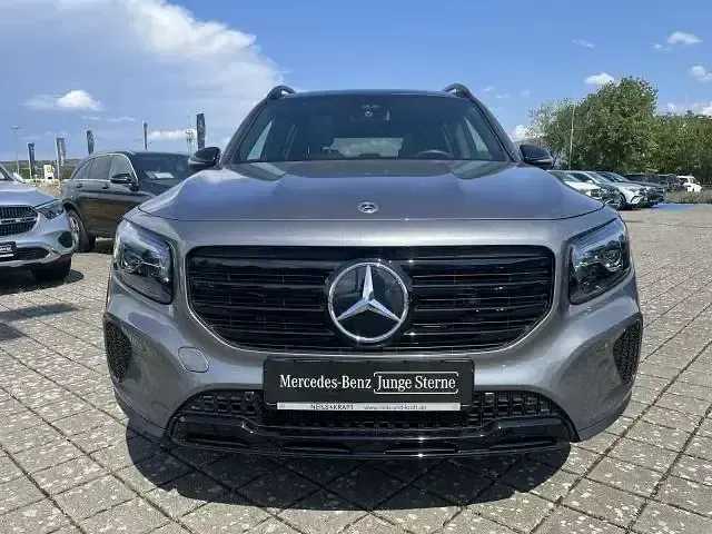 Gebraucht Mercedes GLB220 Progressive 190 PS (139 kW) 2025 Grau SUV