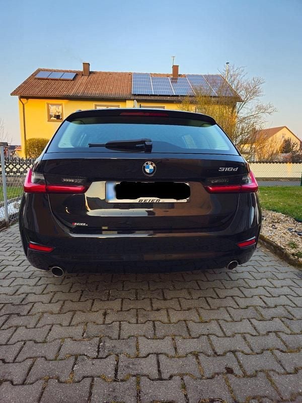 Gebraucht BMW 318 Luxury Line 150 PS (110 kW) 2021 Schwarz Kombi
