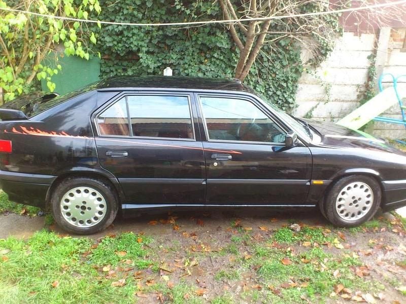 Schwarz Gebraucht 1990 Alfa Romeo 33 Quadrifoglio Verde Limousine | 3.500 € - Bild 1/4