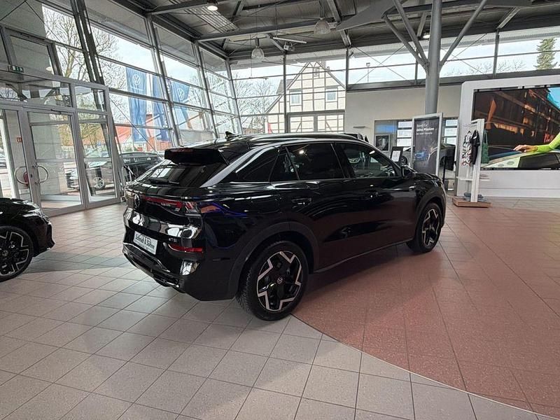 Neu VW T-Roc R-line 150 PS (110 kW) 2026 Schwarz SUV