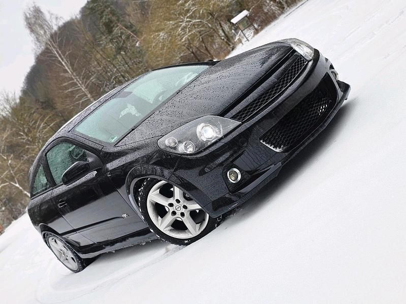 Schwarz Gebraucht 2009 Opel Astra GTC OPC Coupé | 1.500 € (Superpreis) - Bild 1/4