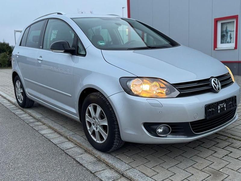 Silber Gebraucht 2011 VW Golf VI Style Limousine | 4.999 € (Guter Preis) - Bild 1/4