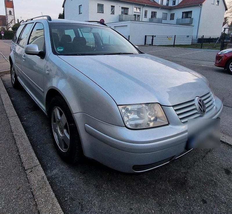 Gebraucht VW Bora 102 PS (75 kW) 2003 Silber Kombi