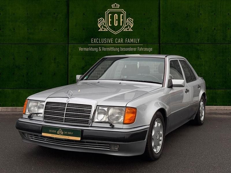 Gebraucht Mercedes E500 326 PS (239 kW) 1991 Silber Limousine
