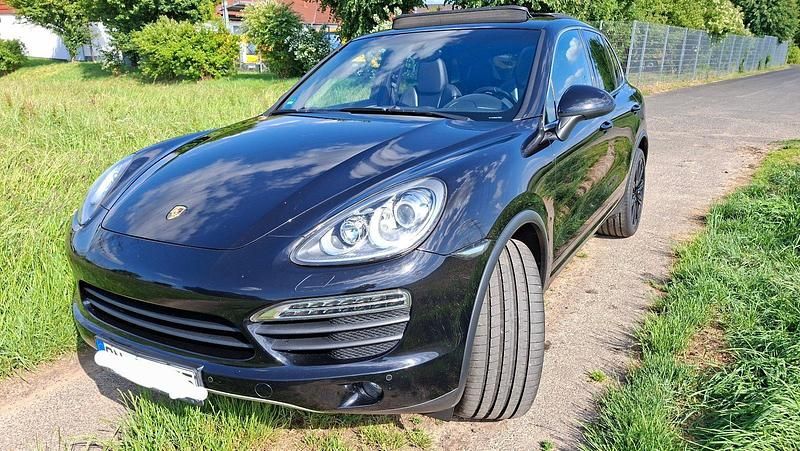 Schwarz Gebraucht 2011 Porsche Cayenne S SUV | 16.400 € (Etwas zu teuer) - Bild 1/4