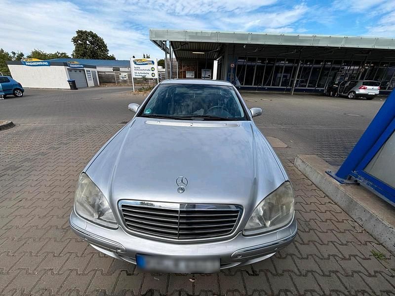 Gebraucht Lada 1200 224 PS (164 kW) 2000 Silber Limousine