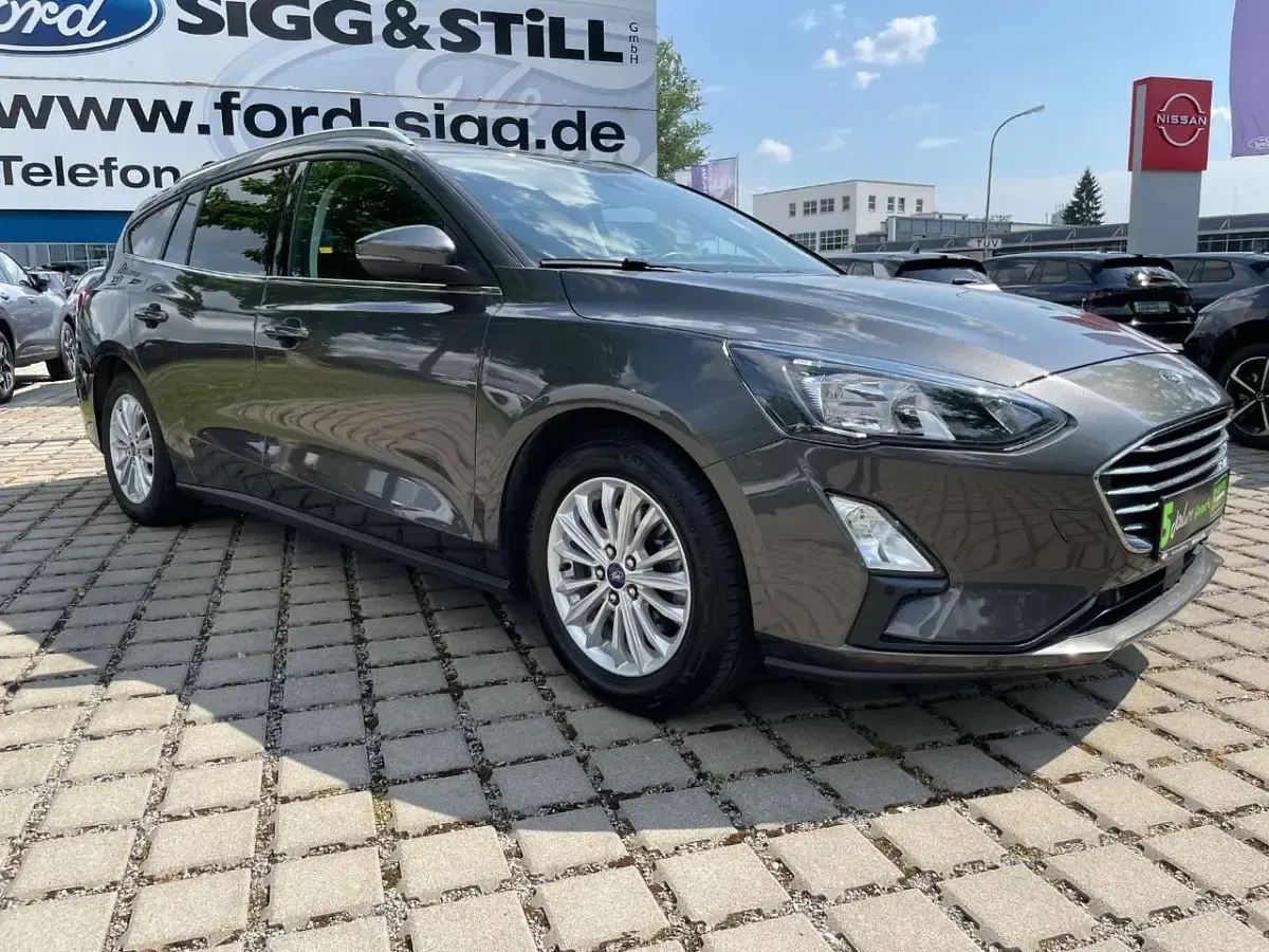 Gebraucht Ford Focus Titanium 125 PS (91 kW) 2021 Magneticgrau (metallic) Kombi