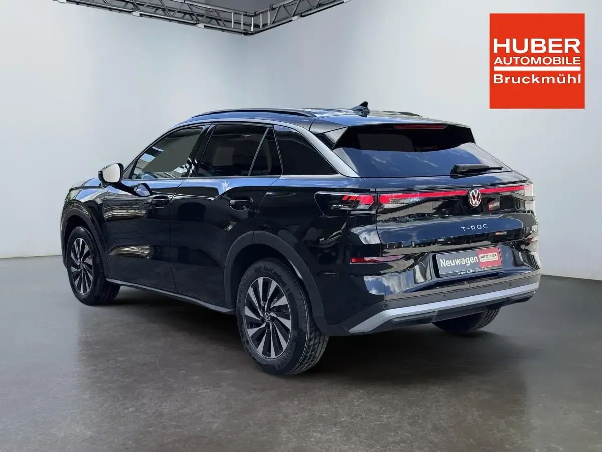 Neu VW T-Roc Pro 150 PS (110 kW) 2026 Grenadillschwarz metallic SUV