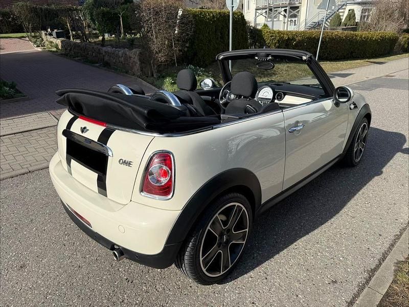 Gebraucht Mini One Cabriolet 98 PS (72 kW) 2012 Weiß Cabrio