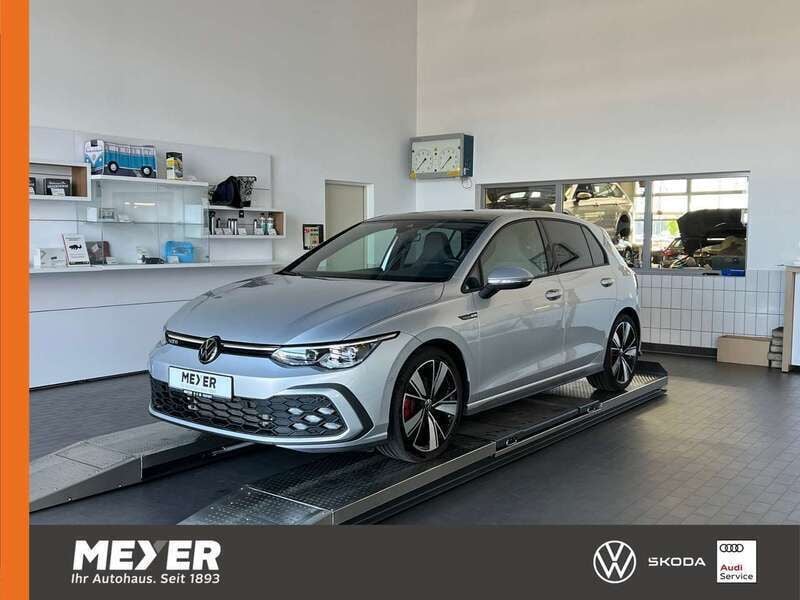 Silber Gebraucht 2023 VW Golf VIII GTD Kleinwagen | 33.890 € (Fairer Preis) - Bild 1/4