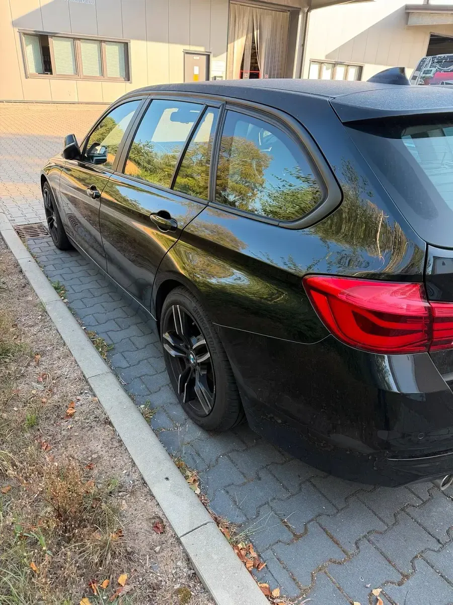 Gebraucht BMW 320 190 PS (139 kW) 2017 Schwarz Kombi