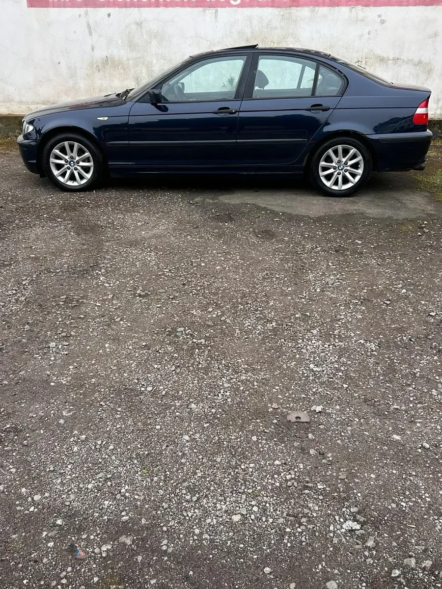 Gebraucht BMW 318 143 PS (105 kW) 2003 Blau Limousine